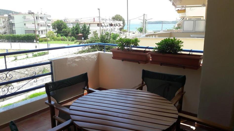 Ideal Family House Néa Péramos المظهر الخارجي الصورة
