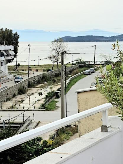 Ideal Family House Néa Péramos المظهر الخارجي الصورة